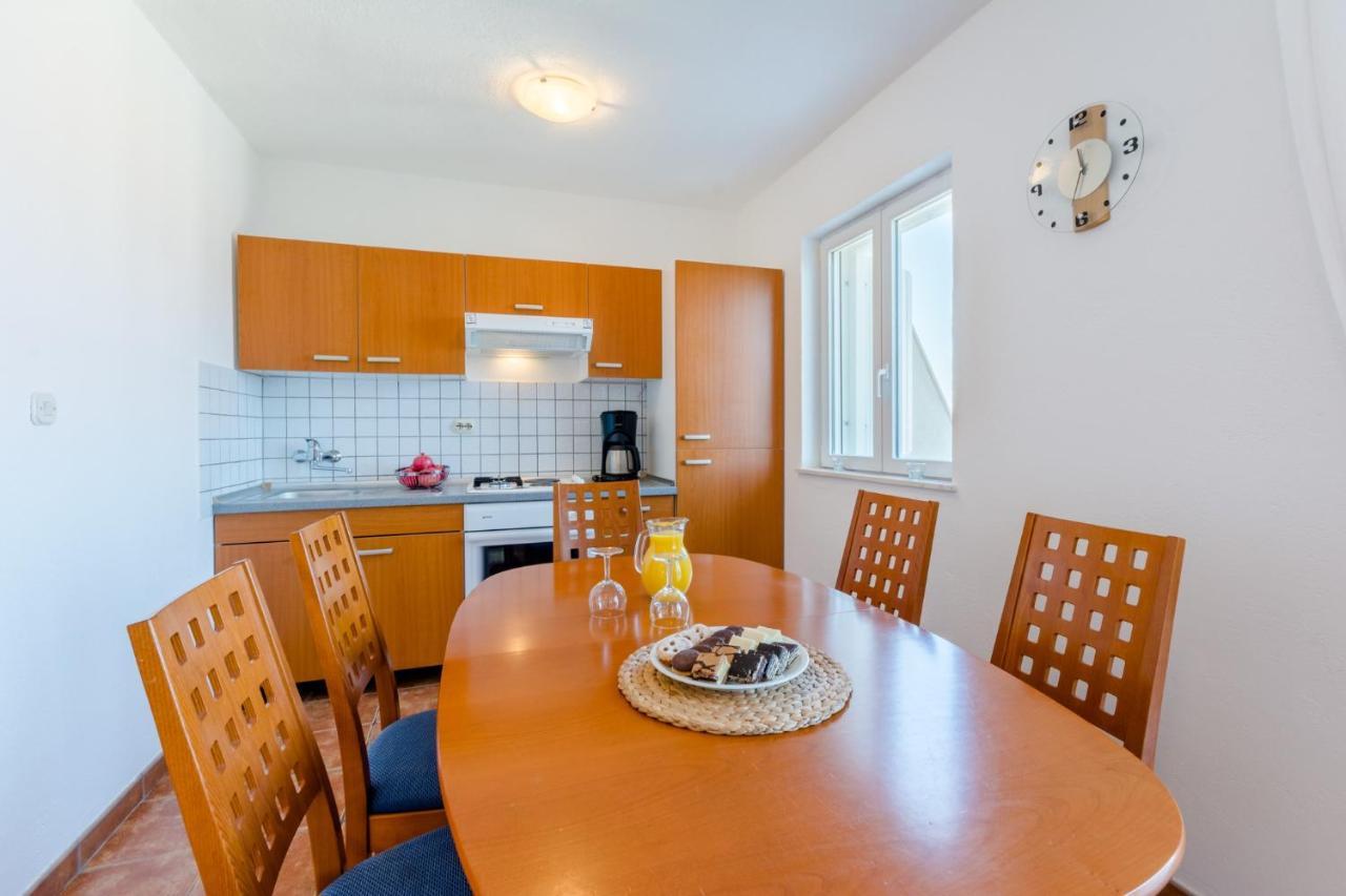 Villa Stella Splitska Extérieur photo