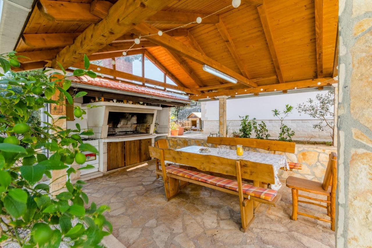 Villa Stella Splitska Extérieur photo